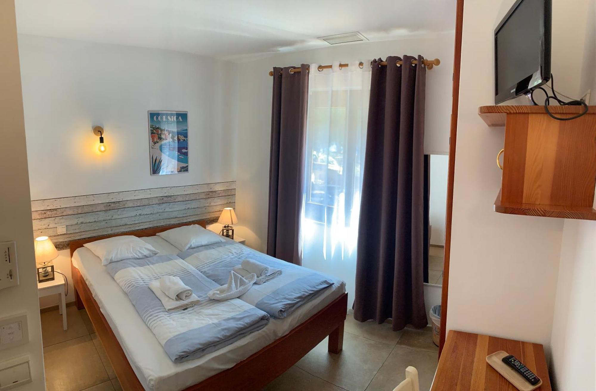 Hotel La Bastide Ле-Лаванду Экстерьер фото